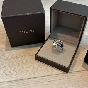 Gucci Silver Geometric Men's Ring